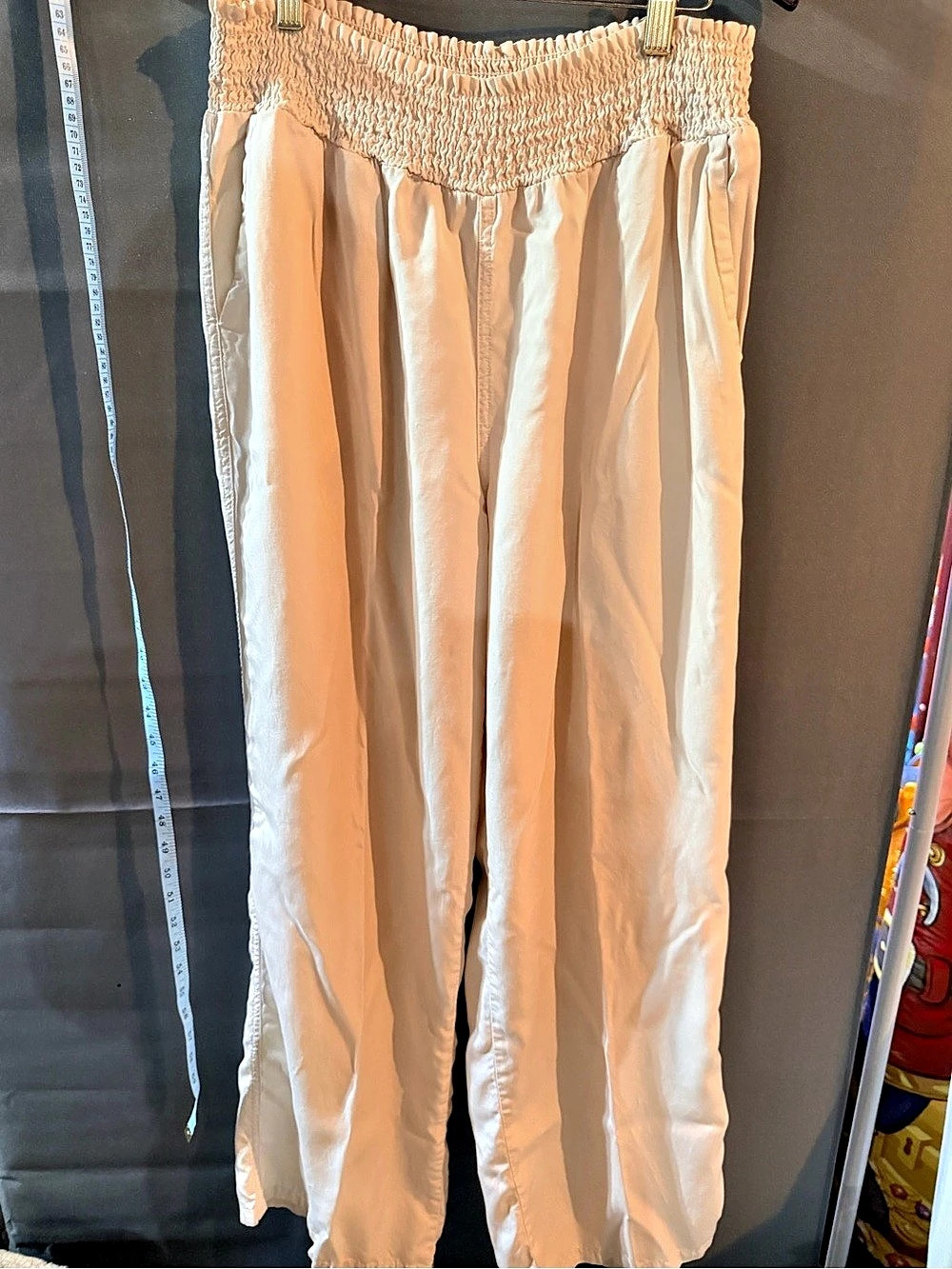 Calvin Klein Wide Leg Tencel Pants in light Pink Size Large